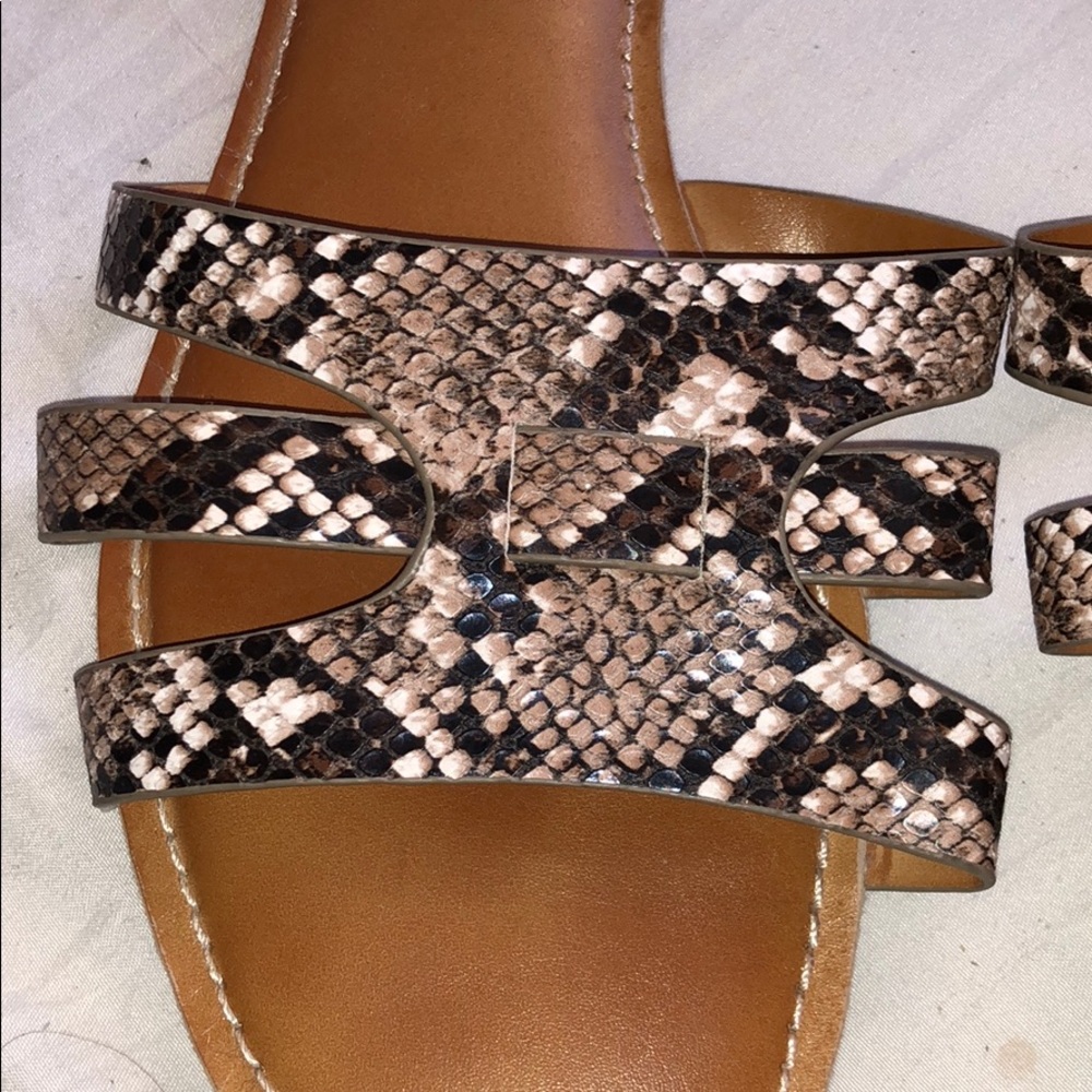 EXPRESS SANDALS - Picture 2 of 4